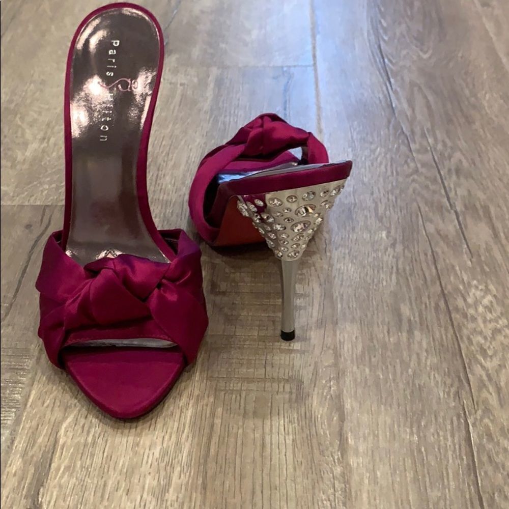 🎉last deal 🎉Stone  heel shoes👱🏻‍♀️Limited Edition shoes